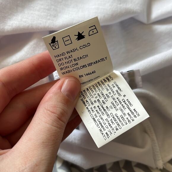 Enza Costa Exposed Cold Shoulder Cut Out Asymmetrical Long Sleeve Tee - Large - Picture 7 of 9